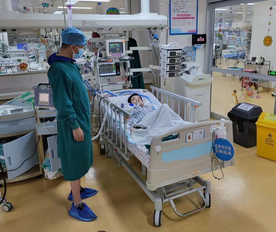 宽城跨省救护车出租公司